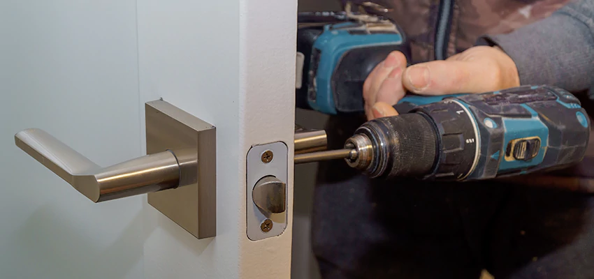 Broken Door Handle Lock Repair in Pismo Beach, California
